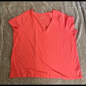 Plain pink v-neck T-shirt, 4xl